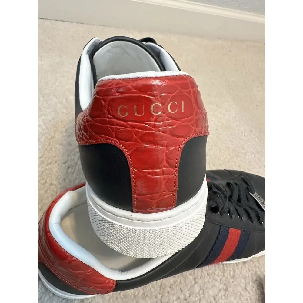 Gucci product pair